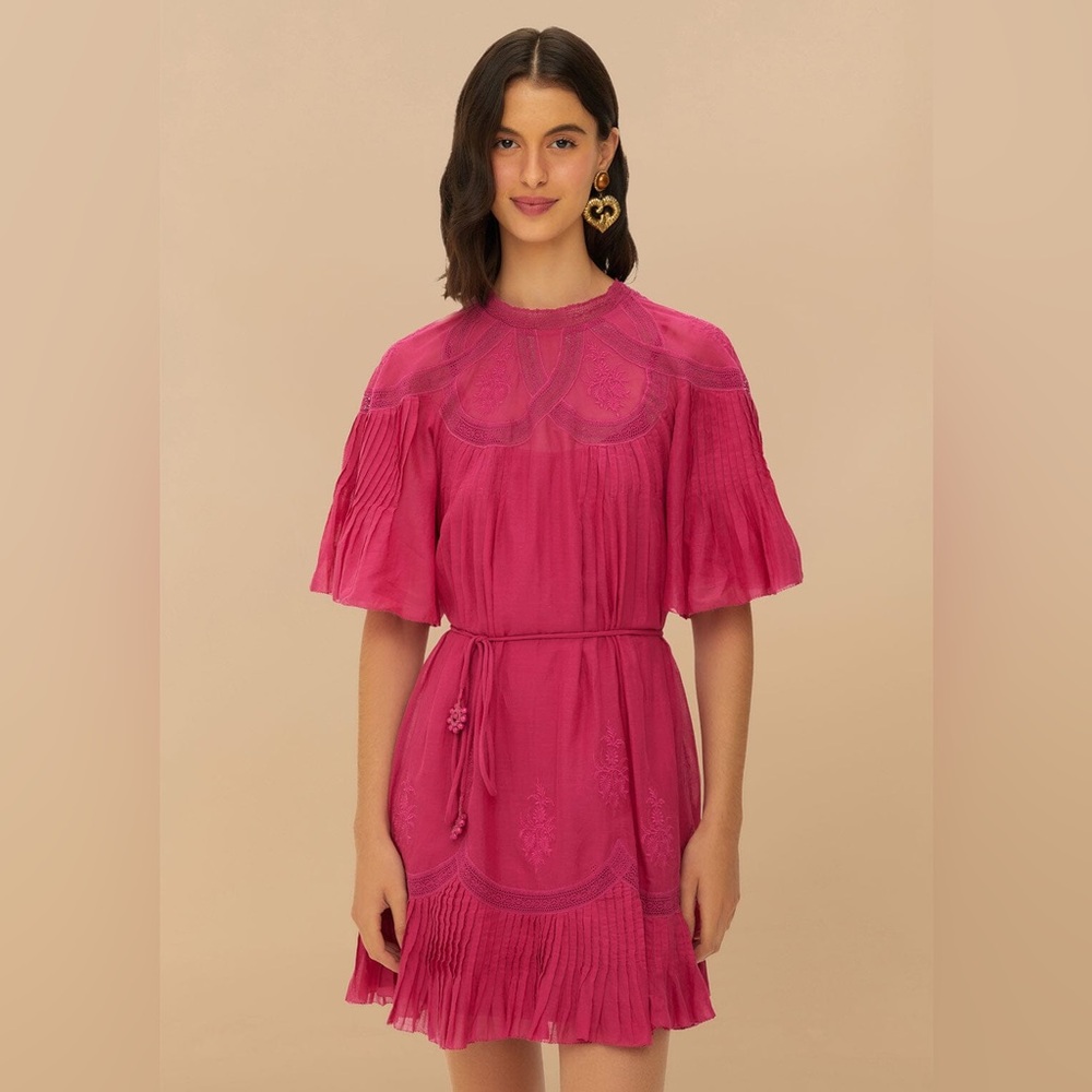 FARM RIO Short Sleeve Floral Embroidery Ruched Pleated Shift Mini Dress Hot Pink